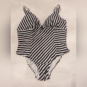 NWT Black and white swimsuit